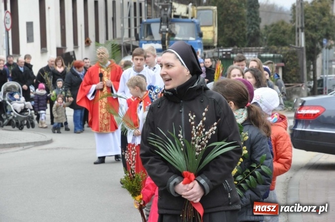 Zdjęcie w galerii na portalu naszraciborz.pl: Dziś Niedziela Palmowa. W Kościele katolickim początek Wielkiego Tygodnia wiadomości z regionu