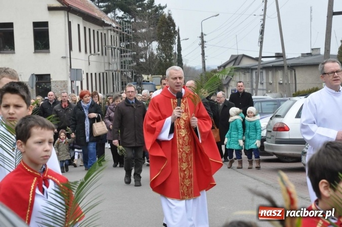 Zdjęcie w galerii na portalu naszraciborz.pl: Dziś Niedziela Palmowa. W Kościele katolickim początek Wielkiego Tygodnia wiadomości z regionu