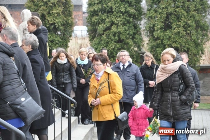 Zdjęcie w galerii na portalu naszraciborz.pl: Dziś Niedziela Palmowa. W Kościele katolickim początek Wielkiego Tygodnia wiadomości z regionu