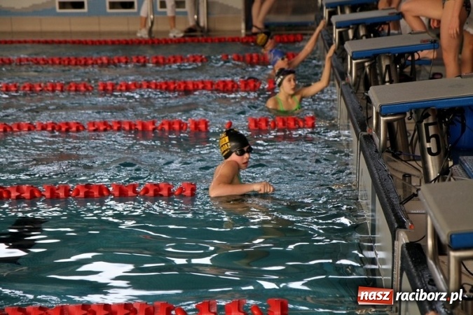 Zdjęcie w galerii na portalu naszraciborz.pl: Pływanie. Młodzicy z Raciborza na podium  wiadomości z regionu