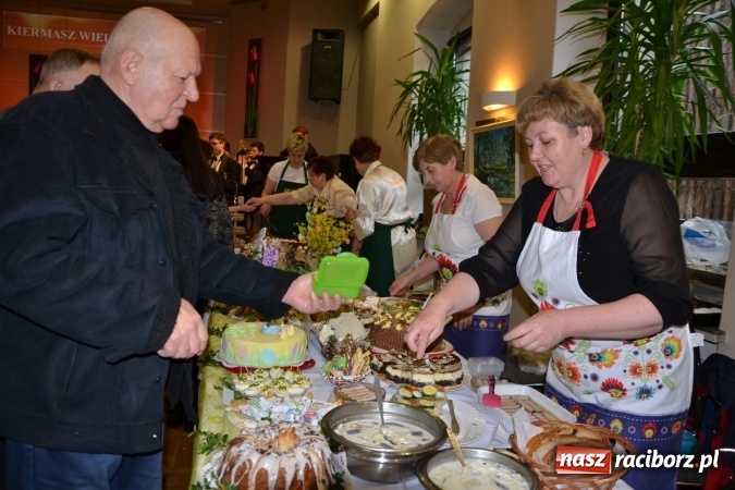 Zdjęcie w galerii na portalu naszraciborz.pl: Baby, mazurki, pisanki, czyli wielkanocne klimaty w Tworkowie wiadomości z regionu