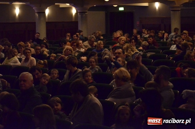 Zdjęcie w galerii na portalu naszraciborz.pl: Teatr Lalek Banialuka wystawił Calineczkę na deskach RCK  wiadomości z regionu