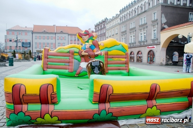 Zdjęcie w galerii na portalu naszraciborz.pl: I Mistrzostwa Raciborza Bakszysz Burger Open w ujeżdżaniu byka za nami wiadomości z regionu