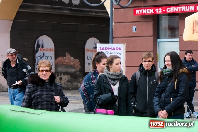 Zdjęcie w galerii na portalu naszraciborz.pl: I Mistrzostwa Raciborza Bakszysz Burger Open w ujeżdżaniu byka za nami wiadomości z regionu