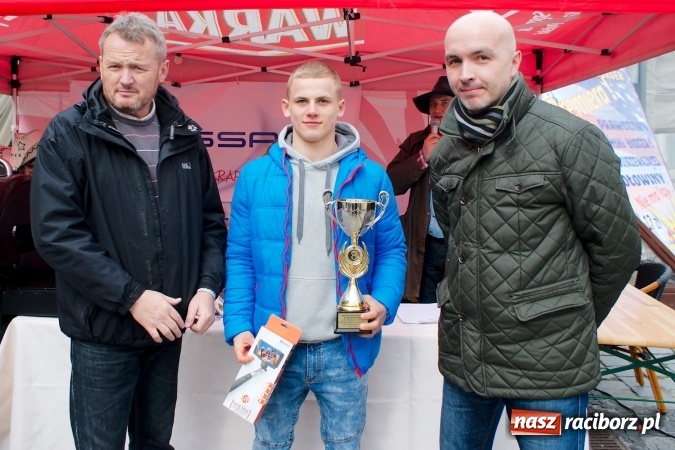 Zdjęcie w galerii na portalu naszraciborz.pl: I Mistrzostwa Raciborza Bakszysz Burger Open w ujeżdżaniu byka za nami wiadomości z regionu