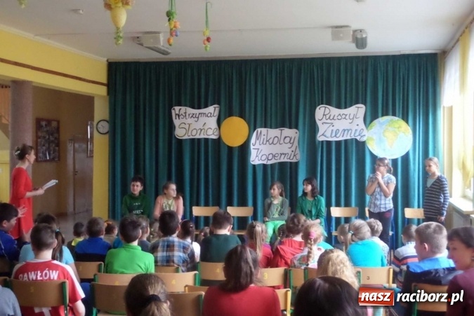 Zdjęcie w galerii na portalu naszraciborz.pl: Sportowe 45. urodziny szkoły w Pawłowie  wiadomości z regionu