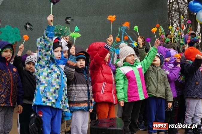 Zdjęcie w galerii na portalu naszraciborz.pl: Przedszkolaki powitały wiosnę  wiadomości z regionu