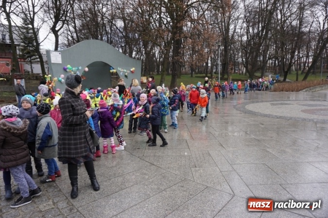 Zdjęcie w galerii na portalu naszraciborz.pl: Przedszkolaki powitały wiosnę  wiadomości z regionu