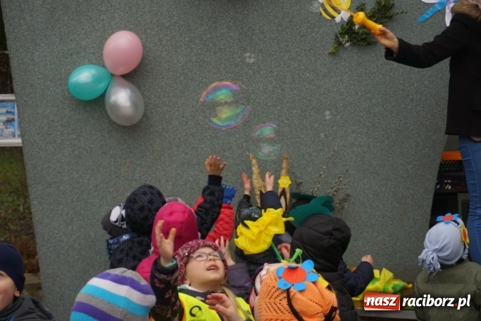 Zdjęcie w galerii na portalu naszraciborz.pl: Przedszkolaki powitały wiosnę  wiadomości z regionu
