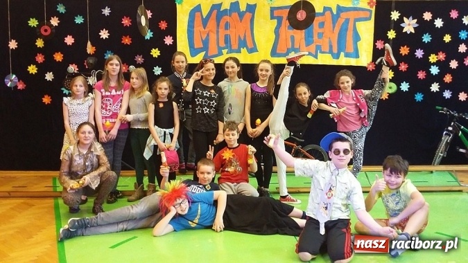 Zdjęcie w galerii na portalu naszraciborz.pl: Konkurs talentów na powitanie wiosny w Szkole Podstawowej nr 13 w Raciborzu  wiadomości z regionu