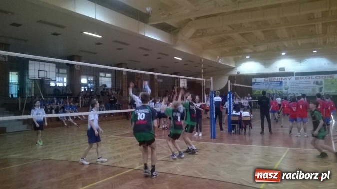 Zdjęcie w galerii na portalu naszraciborz.pl: Drugie miejsce kadetów KS AZS Rafako Racibórz na turnieju w Kielcach wiadomości z regionu