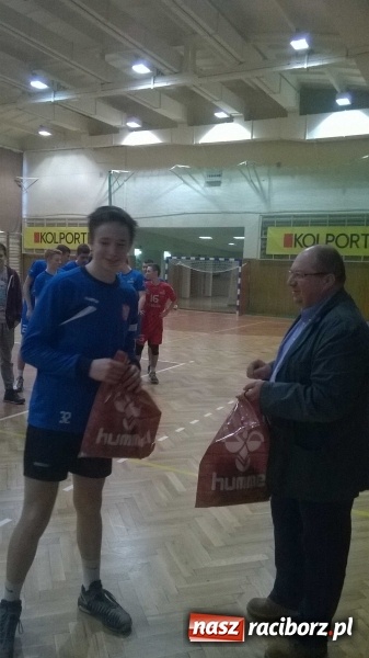 Zdjęcie w galerii na portalu naszraciborz.pl: Drugie miejsce kadetów KS AZS Rafako Racibórz na turnieju w Kielcach wiadomości z regionu