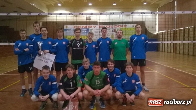 Zdjęcie w galerii na portalu naszraciborz.pl: Drugie miejsce kadetów KS AZS Rafako Racibórz na turnieju w Kielcach wiadomości z regionu