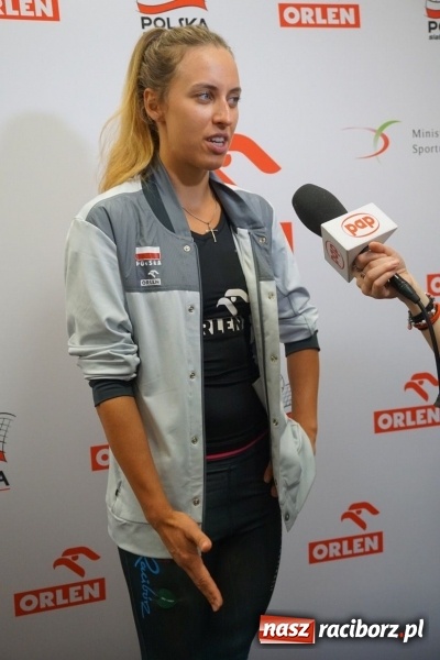 Zdjęcie w galerii na portalu naszraciborz.pl: Monika Brzostek na konferencji w Warszawie po Pucharze Świata w Rio wiadomości z regionu