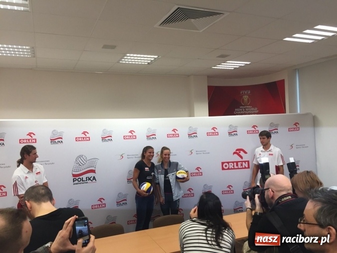 Zdjęcie w galerii na portalu naszraciborz.pl: Monika Brzostek na konferencji w Warszawie po Pucharze Świata w Rio wiadomości z regionu