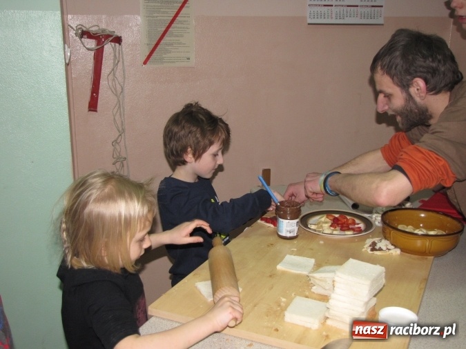 Zdjęcie w galerii na portalu naszraciborz.pl: Piekielna kuchnia w raciborskiej Przystani wiadomości z regionu