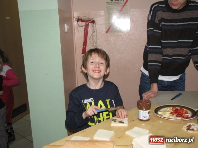 Zdjęcie w galerii na portalu naszraciborz.pl: Piekielna kuchnia w raciborskiej Przystani wiadomości z regionu