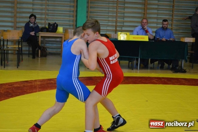 Zdjęcie w galerii na portalu naszraciborz.pl: Zapaśnicy przywieźli worek medali z Mistrzostw Śląska wiadomości z regionu