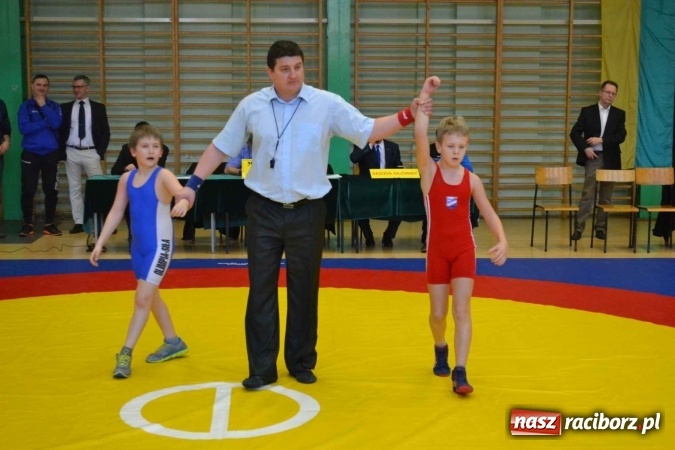 Zdjęcie w galerii na portalu naszraciborz.pl: Zapaśnicy przywieźli worek medali z Mistrzostw Śląska wiadomości z regionu