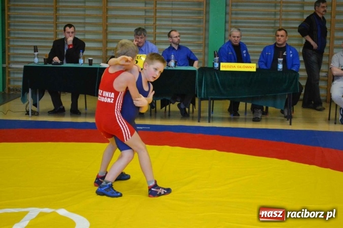 Zdjęcie w galerii na portalu naszraciborz.pl: Zapaśnicy przywieźli worek medali z Mistrzostw Śląska wiadomości z regionu