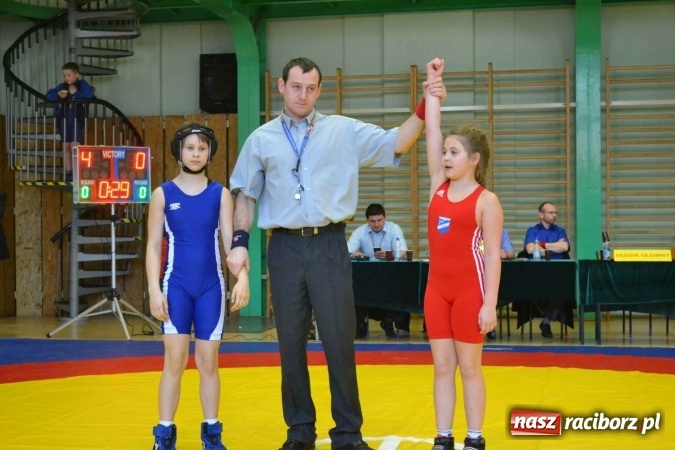 Zdjęcie w galerii na portalu naszraciborz.pl: Zapaśnicy przywieźli worek medali z Mistrzostw Śląska wiadomości z regionu