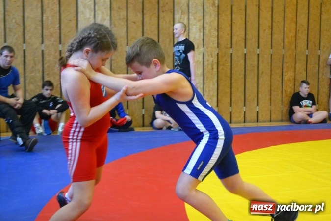 Zdjęcie w galerii na portalu naszraciborz.pl: Zapaśnicy przywieźli worek medali z Mistrzostw Śląska wiadomości z regionu