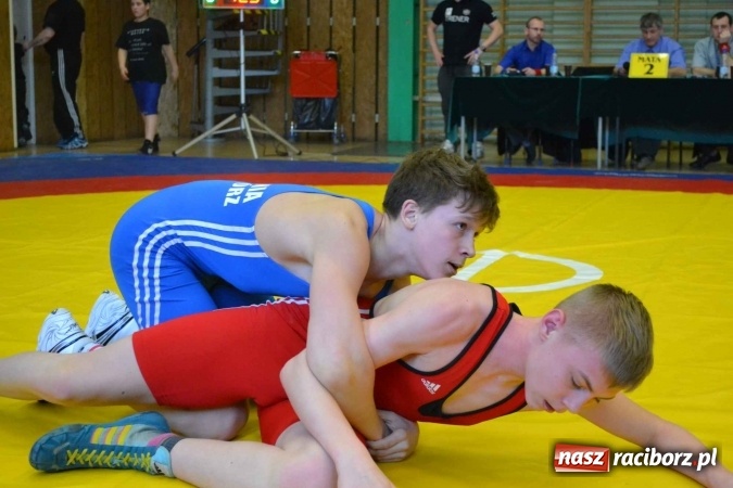 Zdjęcie w galerii na portalu naszraciborz.pl: Zapaśnicy przywieźli worek medali z Mistrzostw Śląska wiadomości z regionu