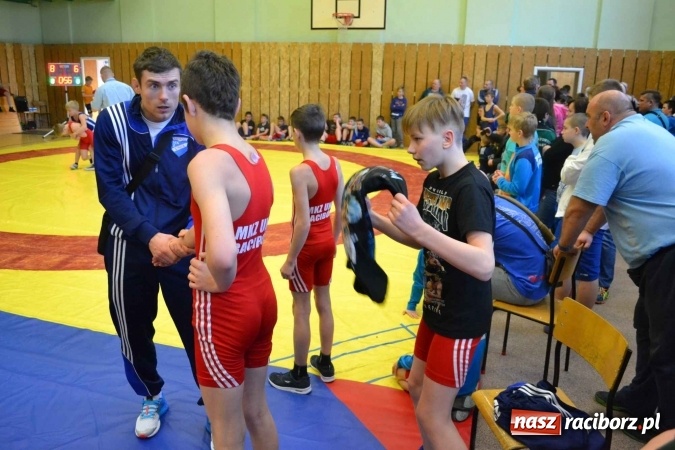 Zdjęcie w galerii na portalu naszraciborz.pl: Zapaśnicy przywieźli worek medali z Mistrzostw Śląska wiadomości z regionu