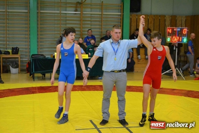 Zdjęcie w galerii na portalu naszraciborz.pl: Zapaśnicy przywieźli worek medali z Mistrzostw Śląska wiadomości z regionu