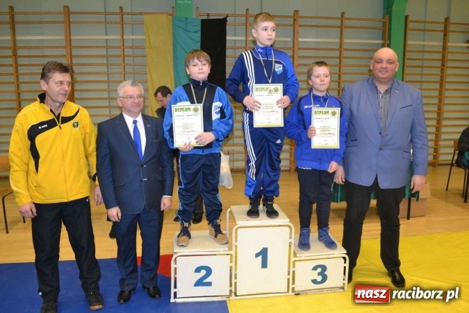 Zdjęcie w galerii na portalu naszraciborz.pl: Zapaśnicy przywieźli worek medali z Mistrzostw Śląska wiadomości z regionu