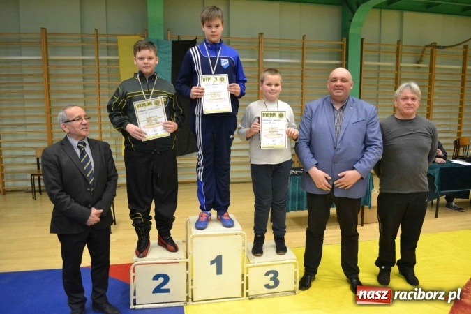 Zdjęcie w galerii na portalu naszraciborz.pl: Zapaśnicy przywieźli worek medali z Mistrzostw Śląska wiadomości z regionu