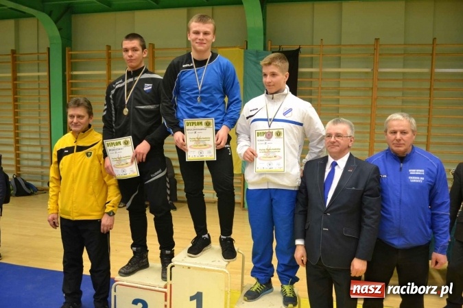 Zdjęcie w galerii na portalu naszraciborz.pl: Zapaśnicy przywieźli worek medali z Mistrzostw Śląska wiadomości z regionu