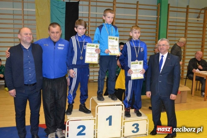 Zdjęcie w galerii na portalu naszraciborz.pl: Zapaśnicy przywieźli worek medali z Mistrzostw Śląska wiadomości z regionu