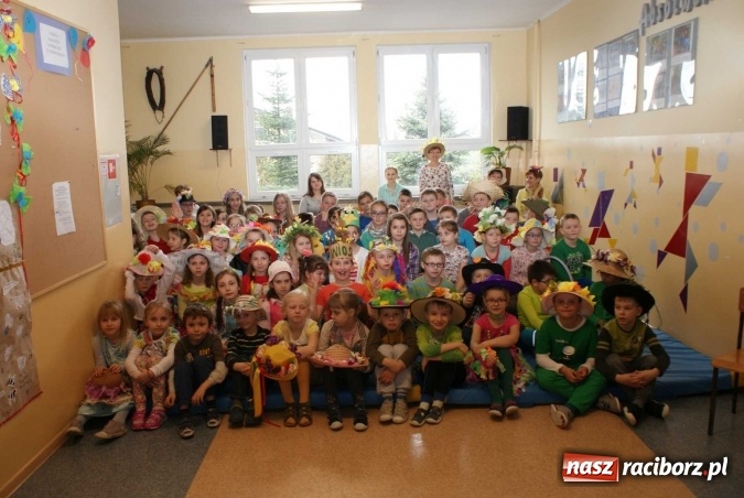 Zdjęcie w galerii na portalu naszraciborz.pl: Pierwszy Dzień Wiosny w ZSP w Krowiarkach  wiadomości z regionu