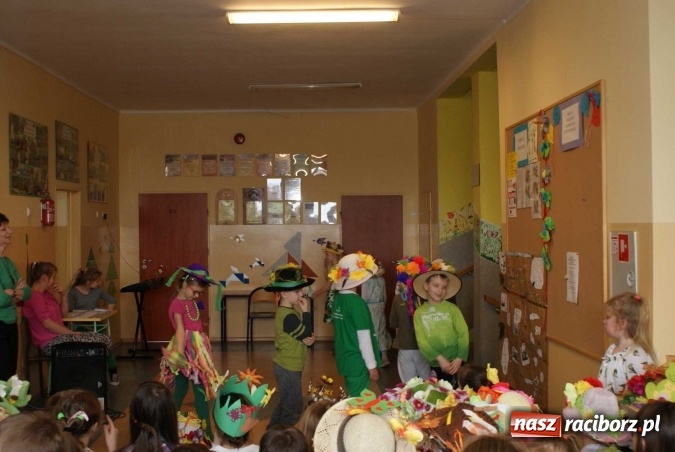 Zdjęcie w galerii na portalu naszraciborz.pl: Pierwszy Dzień Wiosny w ZSP w Krowiarkach  wiadomości z regionu