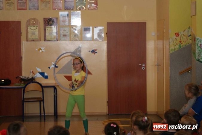 Zdjęcie w galerii na portalu naszraciborz.pl: Pierwszy Dzień Wiosny w ZSP w Krowiarkach  wiadomości z regionu