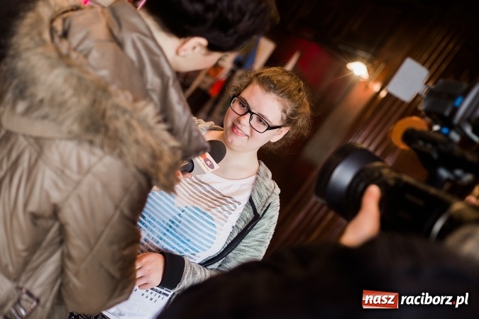 Zdjęcie w galerii na portalu naszraciborz.pl: Znamy laureatów Powiatowego Konkursu Wiedzy o Społeczeństwie wiadomości z regionu