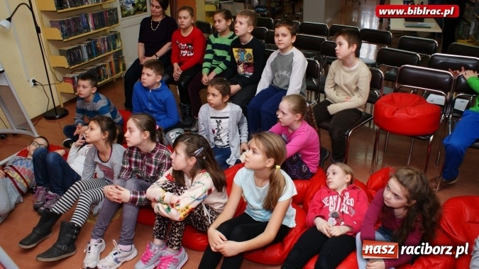 Zdjęcie w galerii na portalu naszraciborz.pl: Światowy Dzień Wody z Wodociągami w bibliotece wiadomości z regionu
