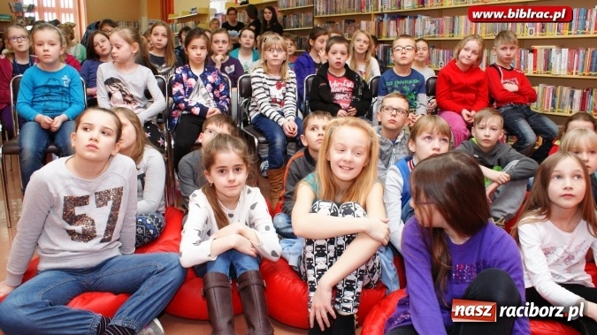 Zdjęcie w galerii na portalu naszraciborz.pl: Światowy Dzień Wody z Wodociągami w bibliotece wiadomości z regionu