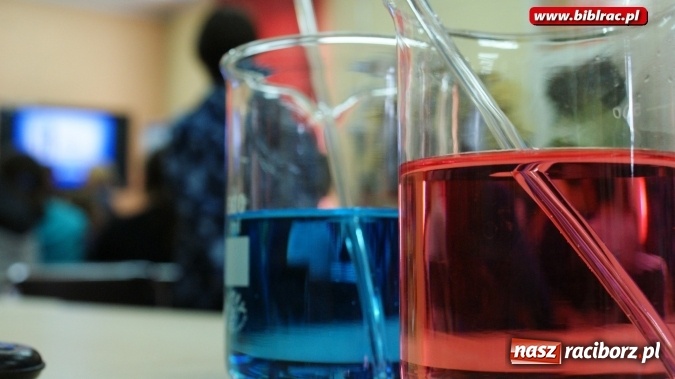 Zdjęcie w galerii na portalu naszraciborz.pl: Światowy Dzień Wody z Wodociągami w bibliotece wiadomości z regionu