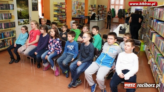 Zdjęcie w galerii na portalu naszraciborz.pl: Światowy Dzień Wody z Wodociągami w bibliotece wiadomości z regionu