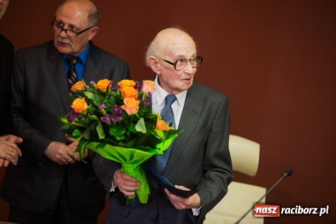 Zdjęcie w galerii na portalu naszraciborz.pl: Paweł Kowol zasłużonym dla Miasta Racibórz wiadomości z regionu