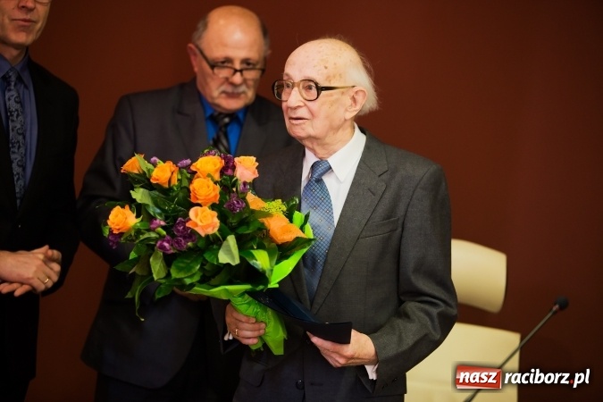 Zdjęcie w galerii na portalu naszraciborz.pl: Paweł Kowol zasłużonym dla Miasta Racibórz wiadomości z regionu
