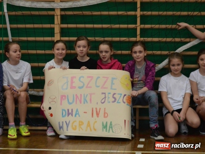 Zdjęcie w galerii na portalu naszraciborz.pl: Czwórka na sportowo wita dzień wiosny  wiadomości z regionu