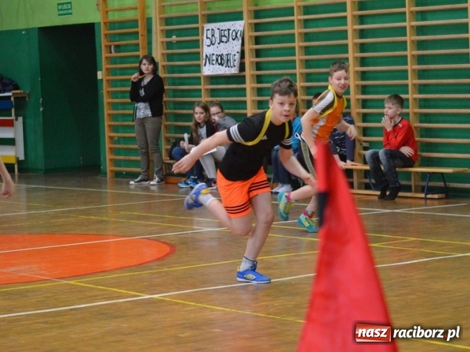 Zdjęcie w galerii na portalu naszraciborz.pl: Czwórka na sportowo wita dzień wiosny  wiadomości z regionu