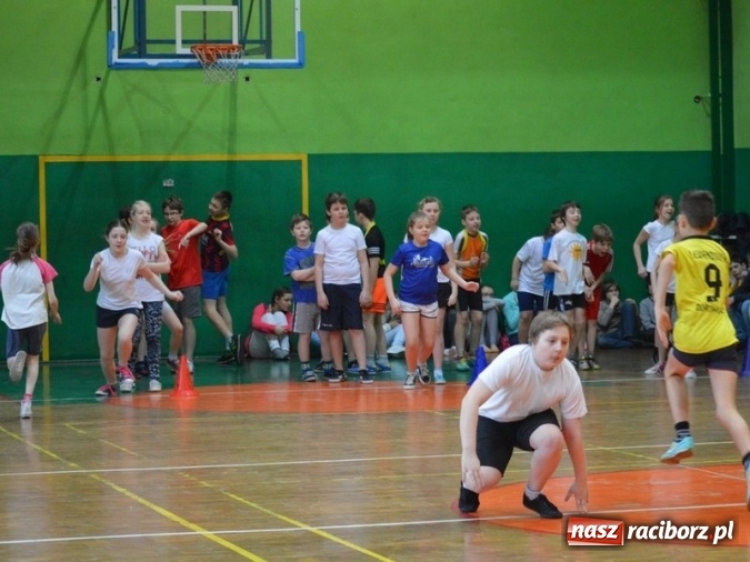 Zdjęcie w galerii na portalu naszraciborz.pl: Czwórka na sportowo wita dzień wiosny  wiadomości z regionu