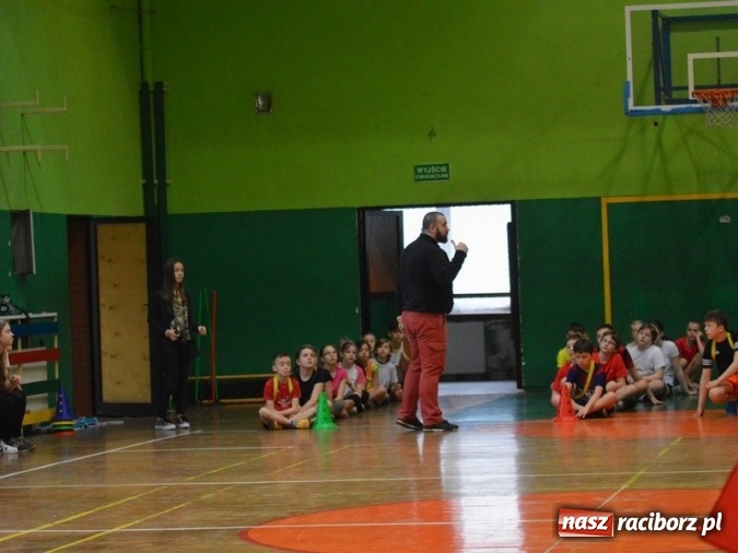 Zdjęcie w galerii na portalu naszraciborz.pl: Czwórka na sportowo wita dzień wiosny  wiadomości z regionu