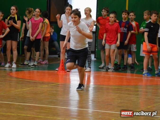 Zdjęcie w galerii na portalu naszraciborz.pl: Czwórka na sportowo wita dzień wiosny  wiadomości z regionu