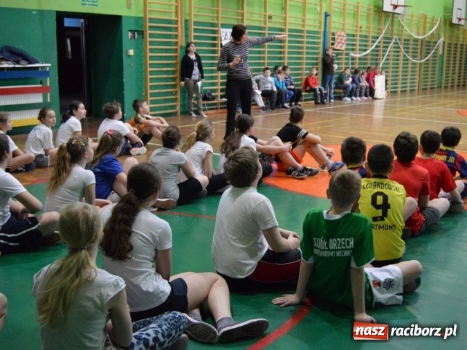 Zdjęcie w galerii na portalu naszraciborz.pl: Czwórka na sportowo wita dzień wiosny  wiadomości z regionu