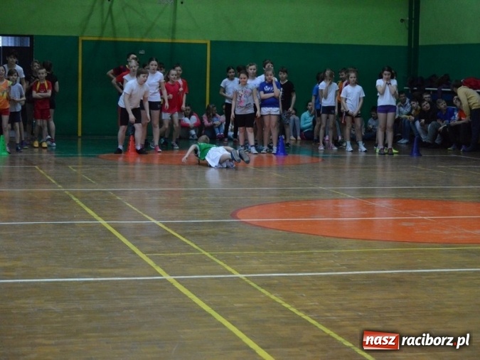 Zdjęcie w galerii na portalu naszraciborz.pl: Czwórka na sportowo wita dzień wiosny  wiadomości z regionu